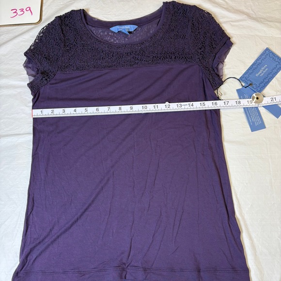 Simply Vera Vera Wang Purple Lace Yoke Flutter Sleeve Womens Top Size PM Petite - Picture 3 of 11